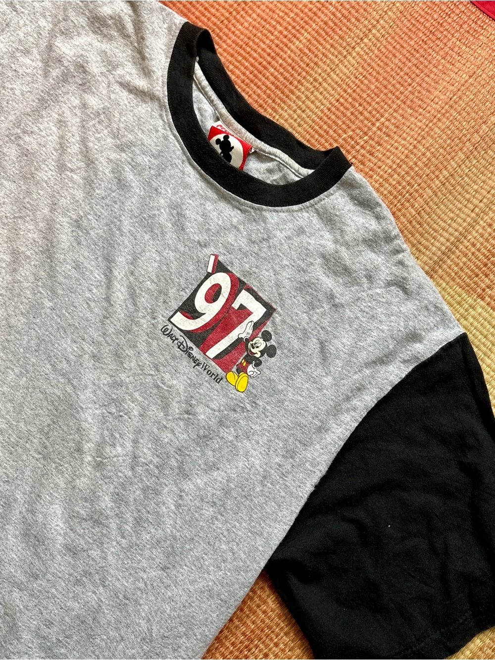 1997 Mickey Mouse Tshirt Sz XL Disney World Ringer